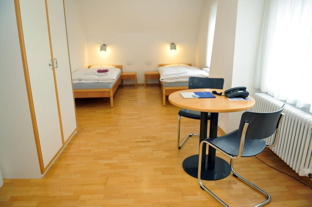 Tagungszentrum Evangelische Akademie Bad Boll Ruang foto