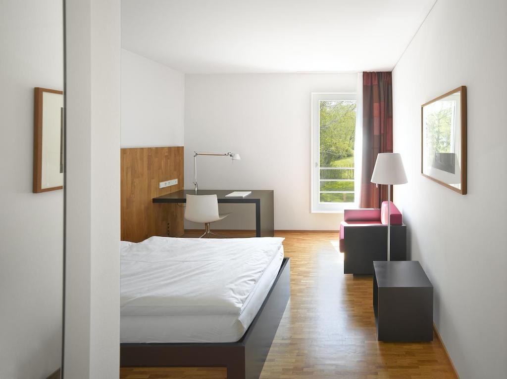 Tagungszentrum Evangelische Akademie Bad Boll Bagian luar foto